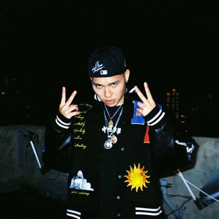 GALI's Nationality: Exploring the Identity of a Chinese Hip-Hop Star
