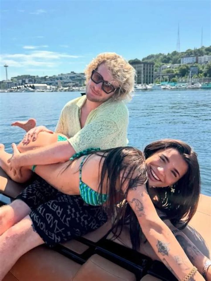 Is Ari Kytsya a Mattress Actress? Unpacking the Viral TikTok Sensation's Self-Proclaimed Title