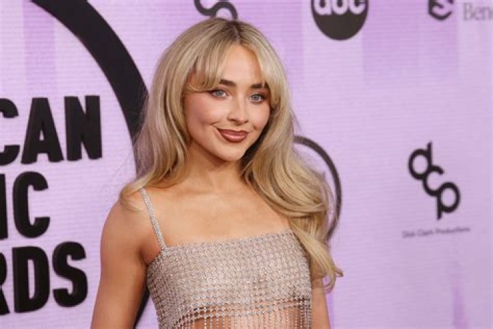 Sabrina Carpenter Nude: Exploring Recent Artistic Expressions and Public Conversations