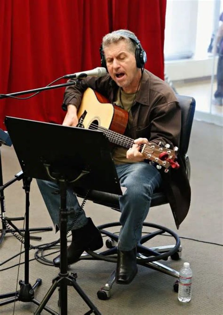 Uncovering Johnny Rivers Net Worth: A Look at a Music Legend's Financial Journey