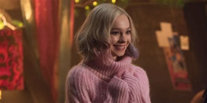 Who is the Blonde in "Blonde"? Unveiling the Star of the Netflix Film